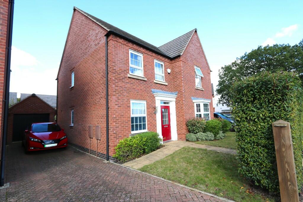 Main image of property: Macbeth Approach, Warwick, Warwickshire, CV34