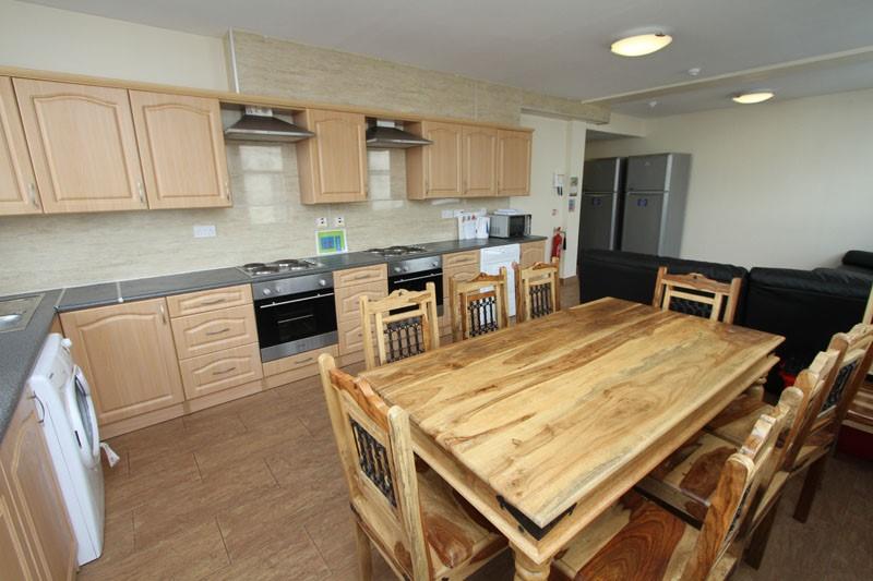 Additional property image - Room 1, Flat 1, 118-120 Warwick Street, Leamington Spa, Warwickshire, CV32