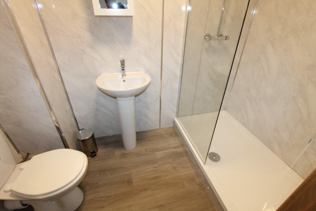 Additional property image - Room 1, Flat 5, 118-120 Warwick Street, Leamington Spa, Warwickshire, CV32