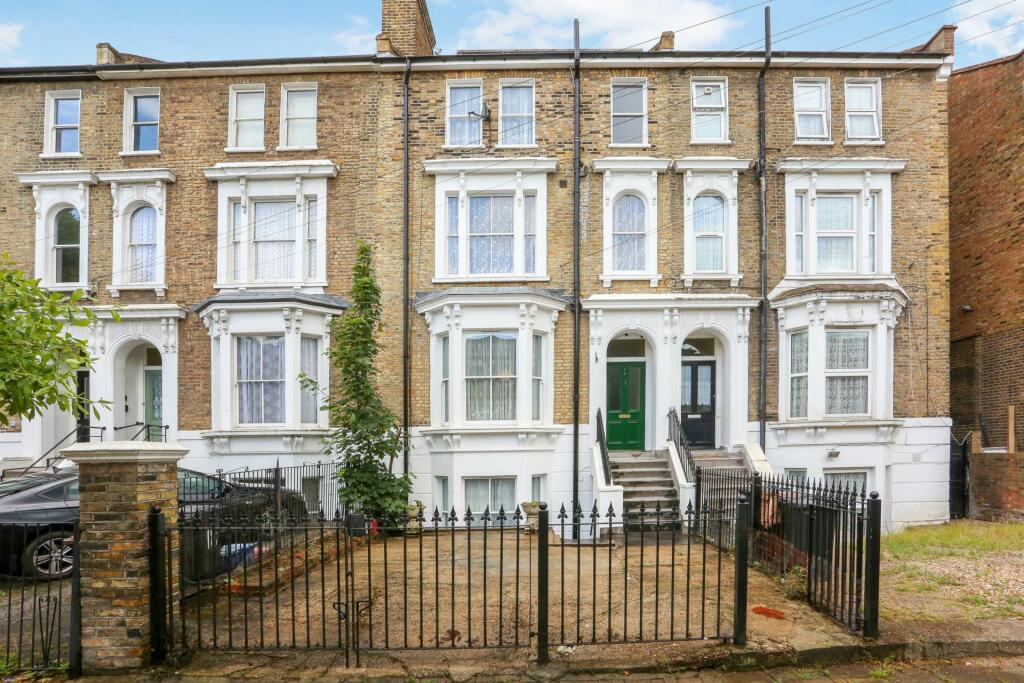 6 bedroom house for sale in Ainsworth Road, Hackney, E9