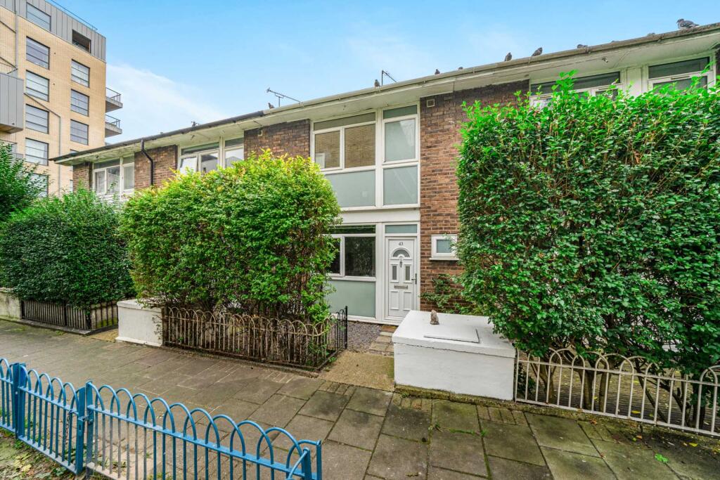 Main image of property: Poole Road, N1