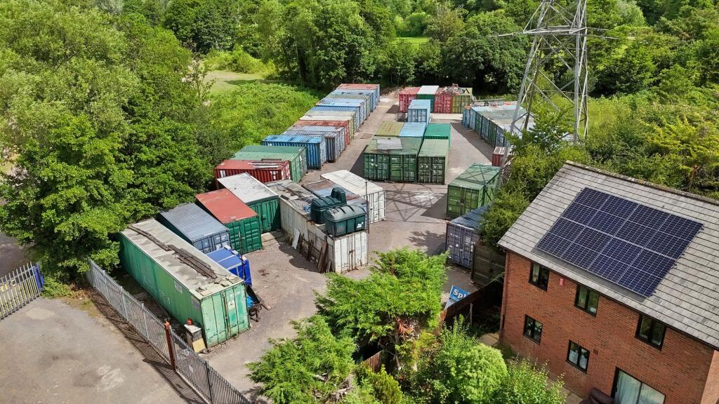 Main image of property: The Hawthorns, Caerleon, NP18