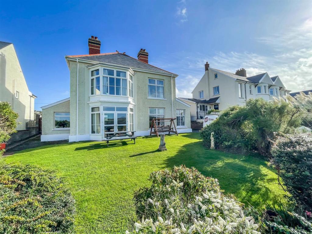 4 bedroom detached house for sale in Gwbert, Cardigan, SA43