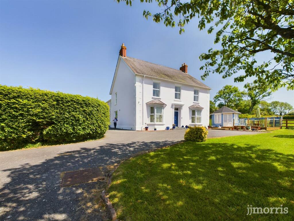 5-bedroom-smallholding-for-sale-in-cardigan-sa43