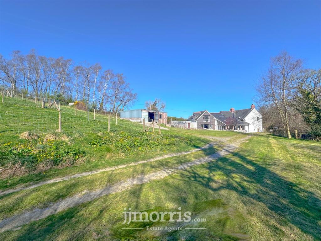 Main image of property: Boncath