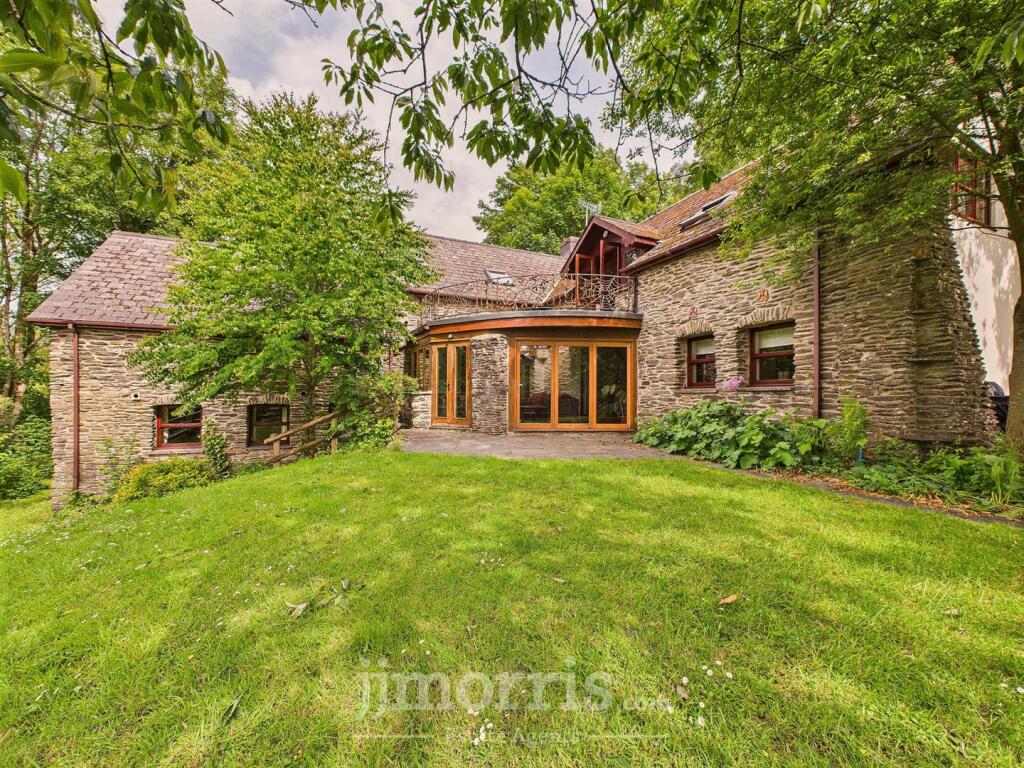 Main image of property: Velindre, Llandysul