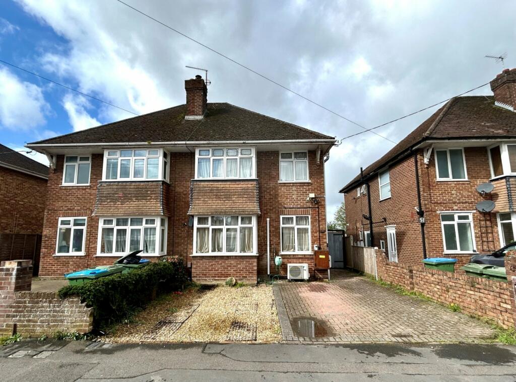3 bedroom semi-detached house for sale in Brookwood Road, Millbrook, Southampton, SO16