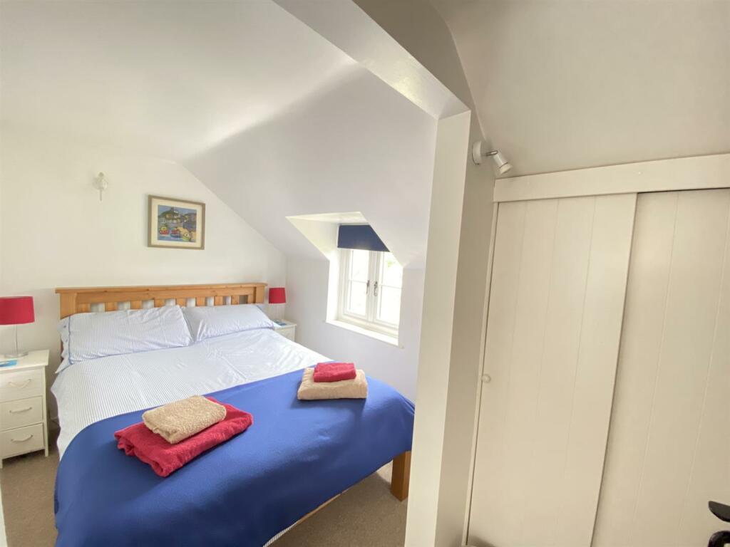 2 bedroom cottage for sale in Swn y Mor, Abercastle, Haverfordwest, SA62