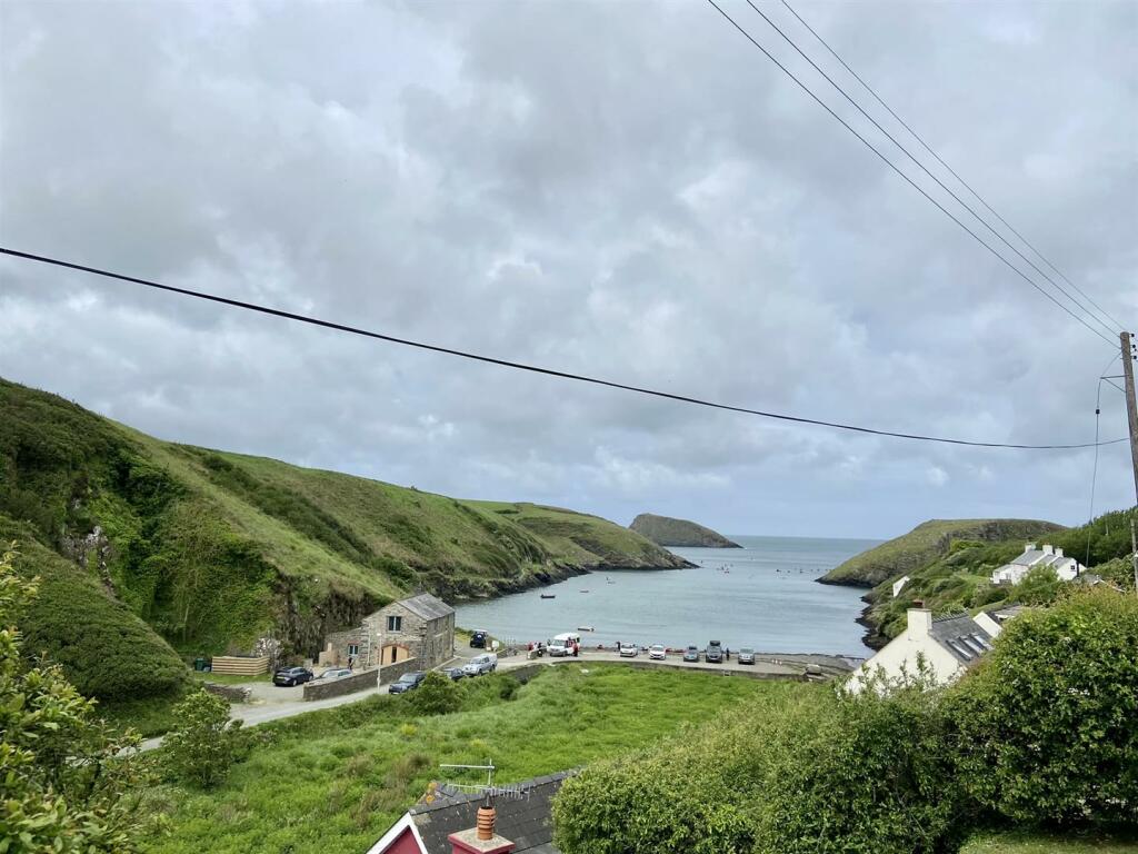 2 bedroom cottage for sale in Swn y Mor, Abercastle, Haverfordwest, SA62