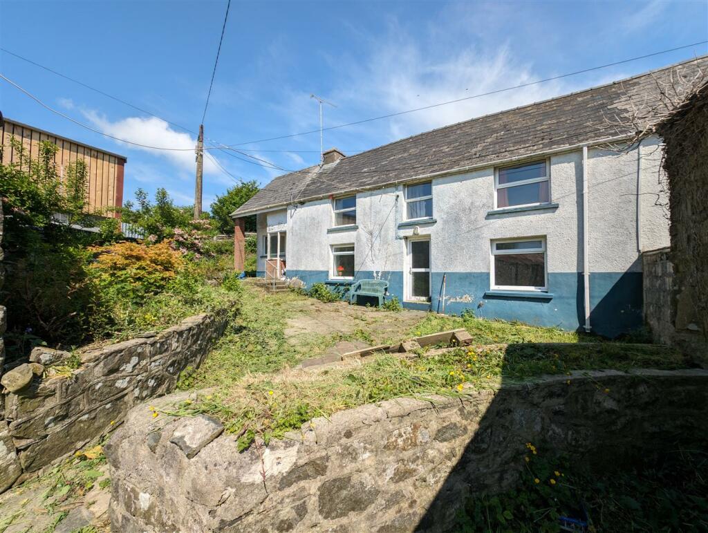 3 bedroom semidetached house for sale in Ffynnonbedr Farm, Letterston