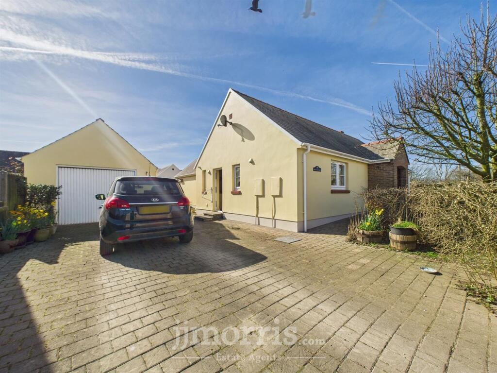 Main image of property: Min-yr-Ochr, Maesgwynne Road, Fishguard