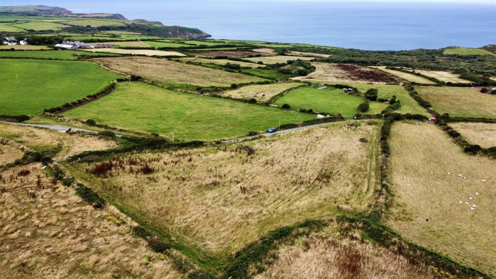 Main image of property: 1.94 Acres Pasture, Cilau West, Llanwnda, Goodwick