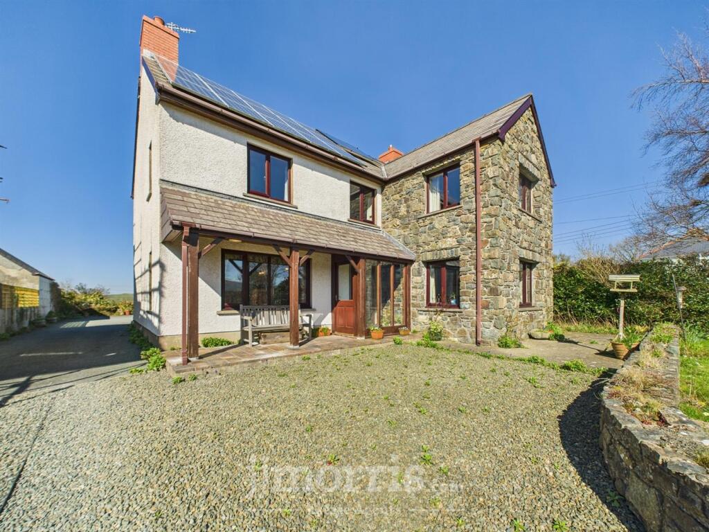 Main image of property: Llygad yr Haul, Dinas Cross