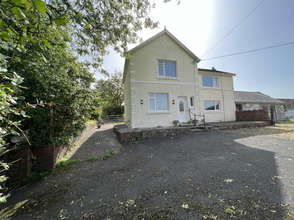 Main image of property: Bethesda Road, Pontyberem, Llanelli