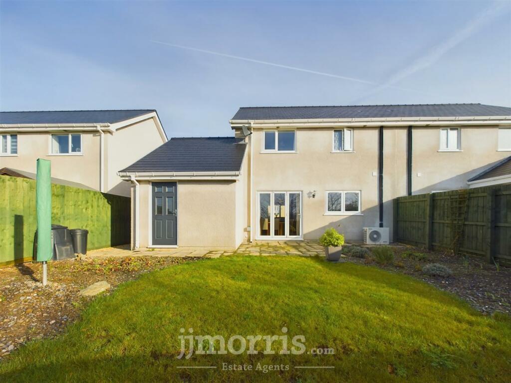 3 bedroom semidetached house for sale in Llandissilio, Clynderwen, SA66