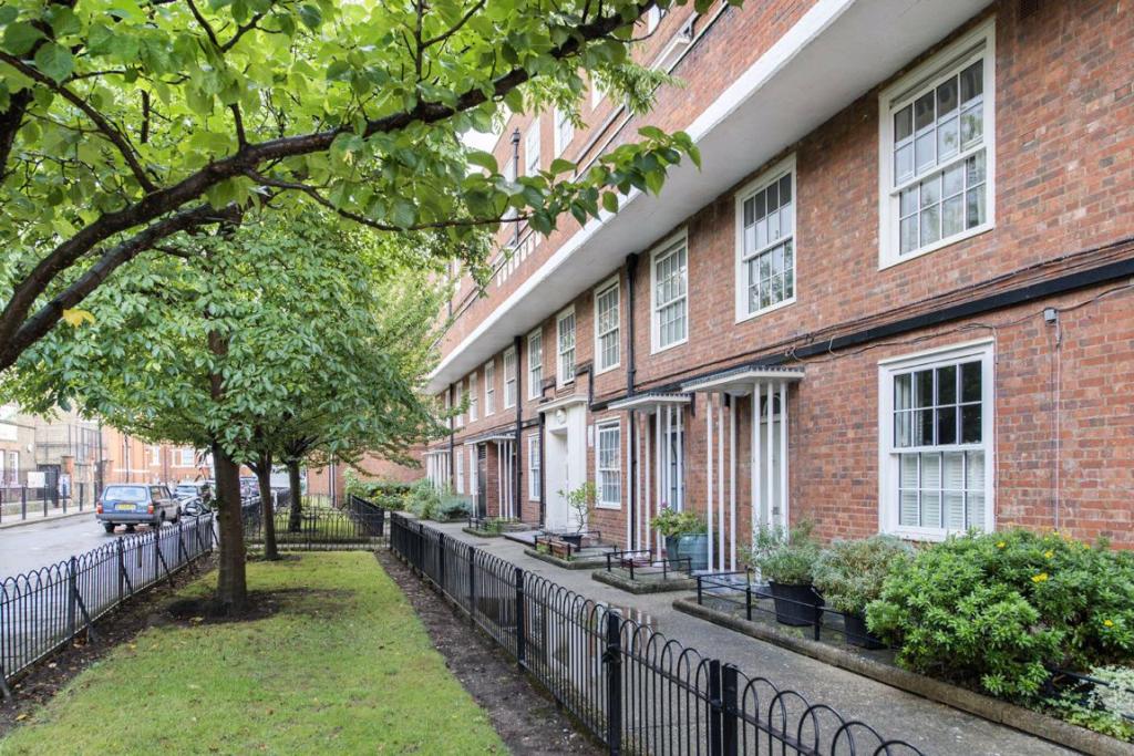 3 bedroom flat for sale in Mallard House, London, NW8 , NW8