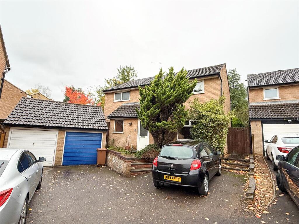 Main image of property: Piccadilly Close, Northampton