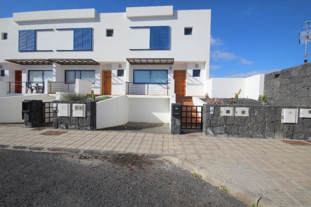 2 bedroom villa for sale in Playa Blanca, Lanzarote, Canary Islands, Spain