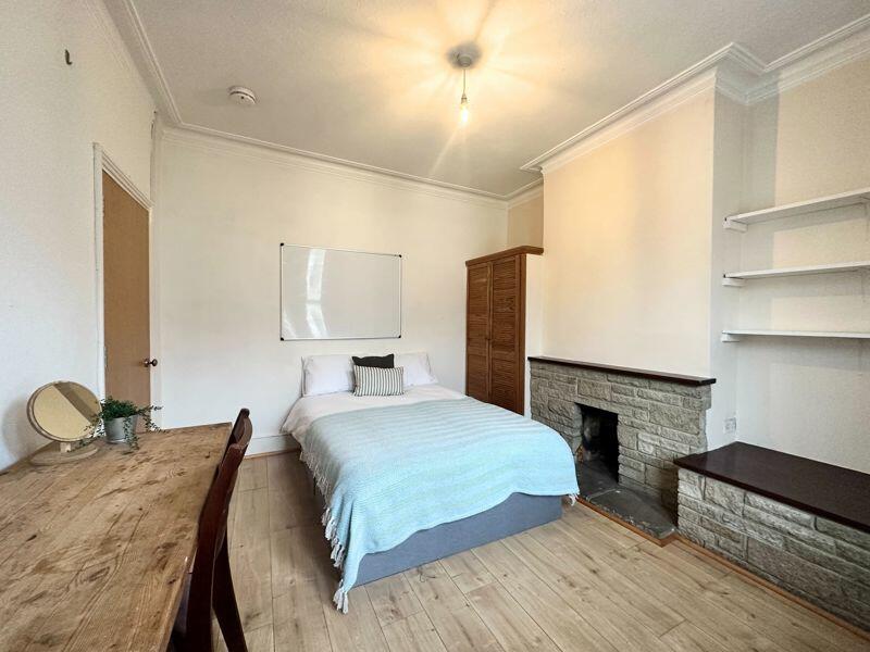 Additional property image - Brading Road, Brighton