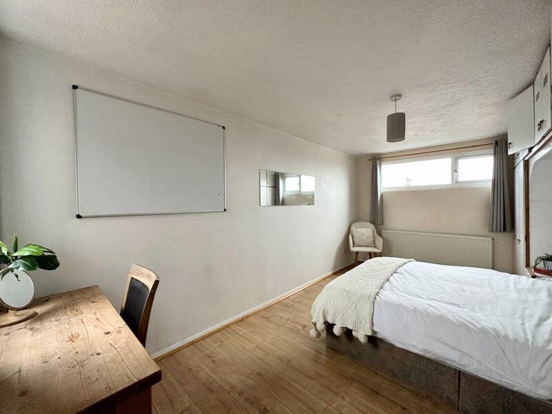 Additional property image - Brading Road, Brighton