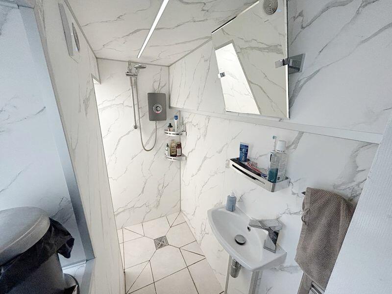 Additional property image - Gladstone Place, Brighton