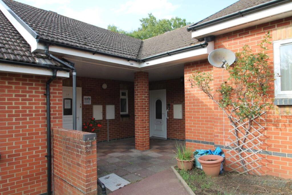 Main image of property: St Vincents Cottages, Binstead Road