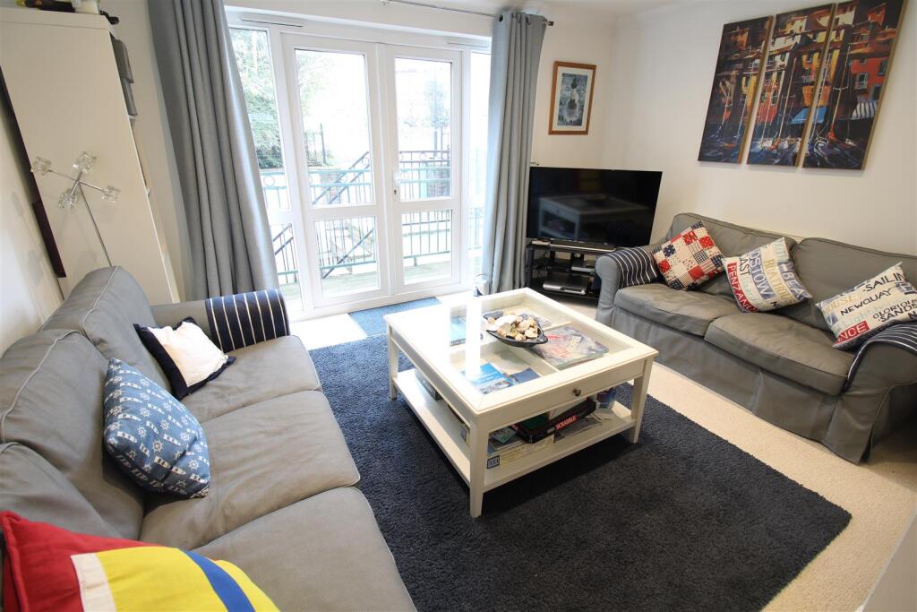 Main image of property: Fife Court, 22 Newport Road, Cowes