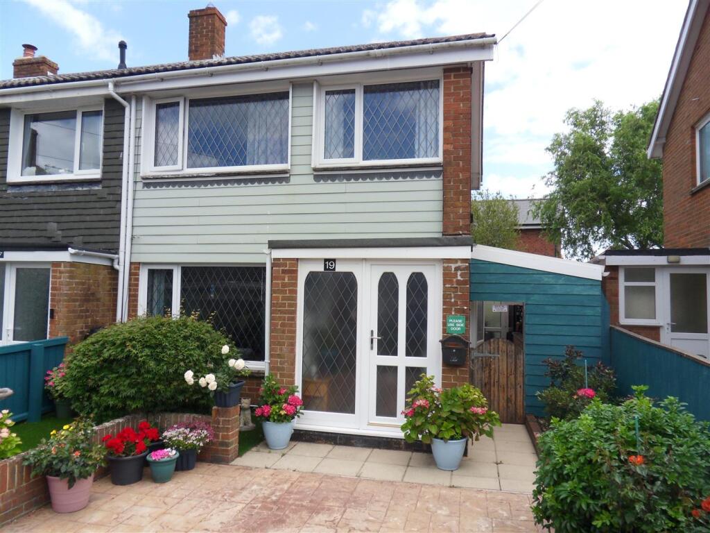 Main image of property: Windmill Close, Cowes
