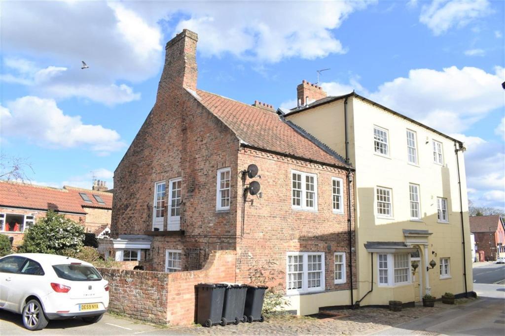 1 bedroom flat for sale in Mauleverer House, Horsfair, Boroughbridge