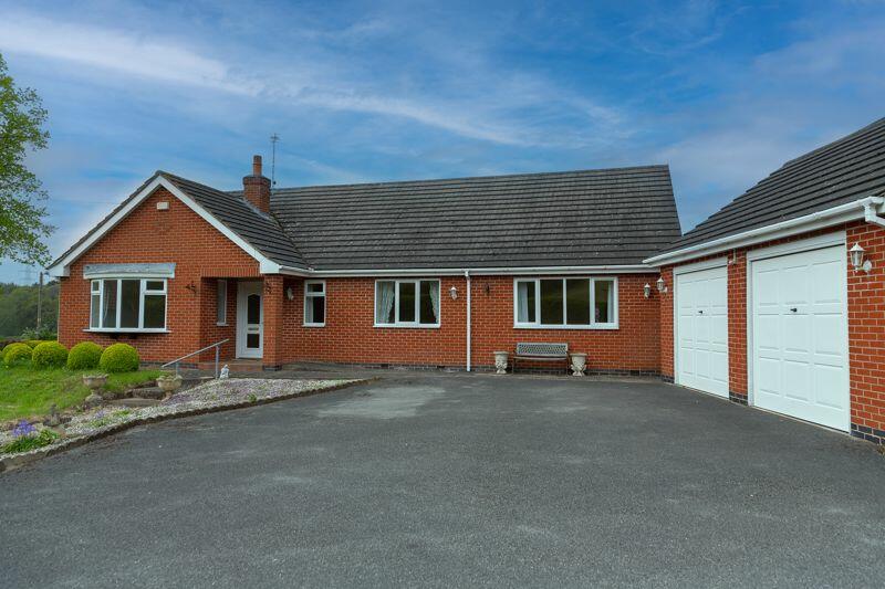 3 bedroom detached bungalow for sale in Gorsethorpe Lane, Kings Clipstone , NG21