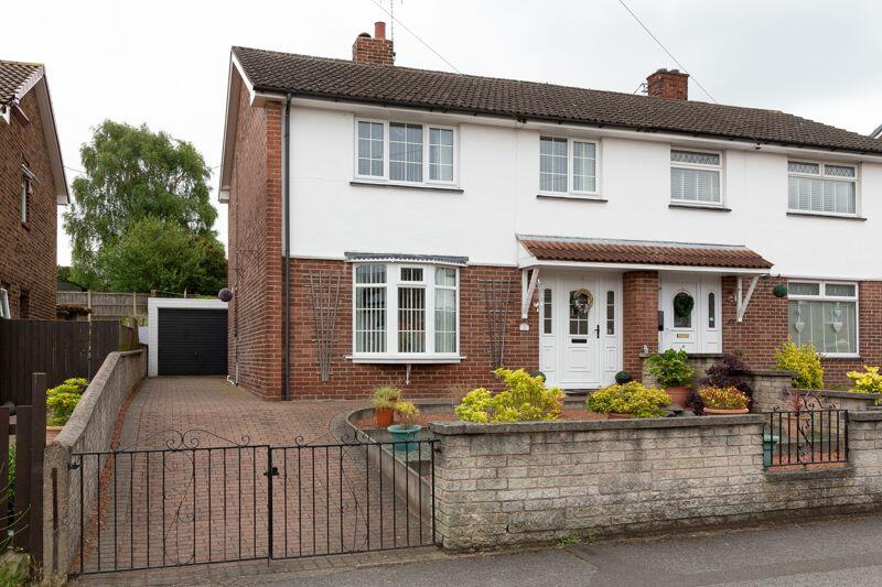 3 bedroom semidetached house for sale in Chestnut Drive, Ollerton, NG22