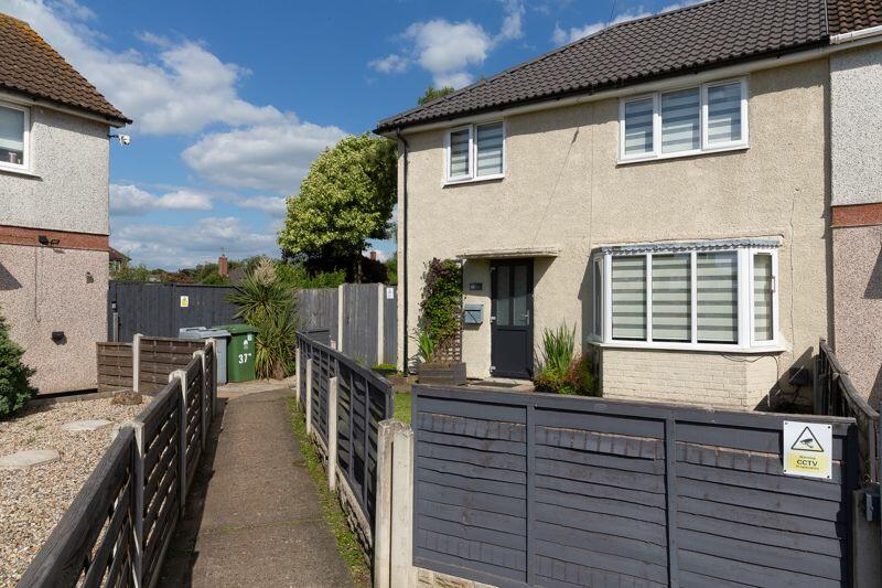 3 bedroom semidetached house for sale in Dove Croft, Ollerton, NG22