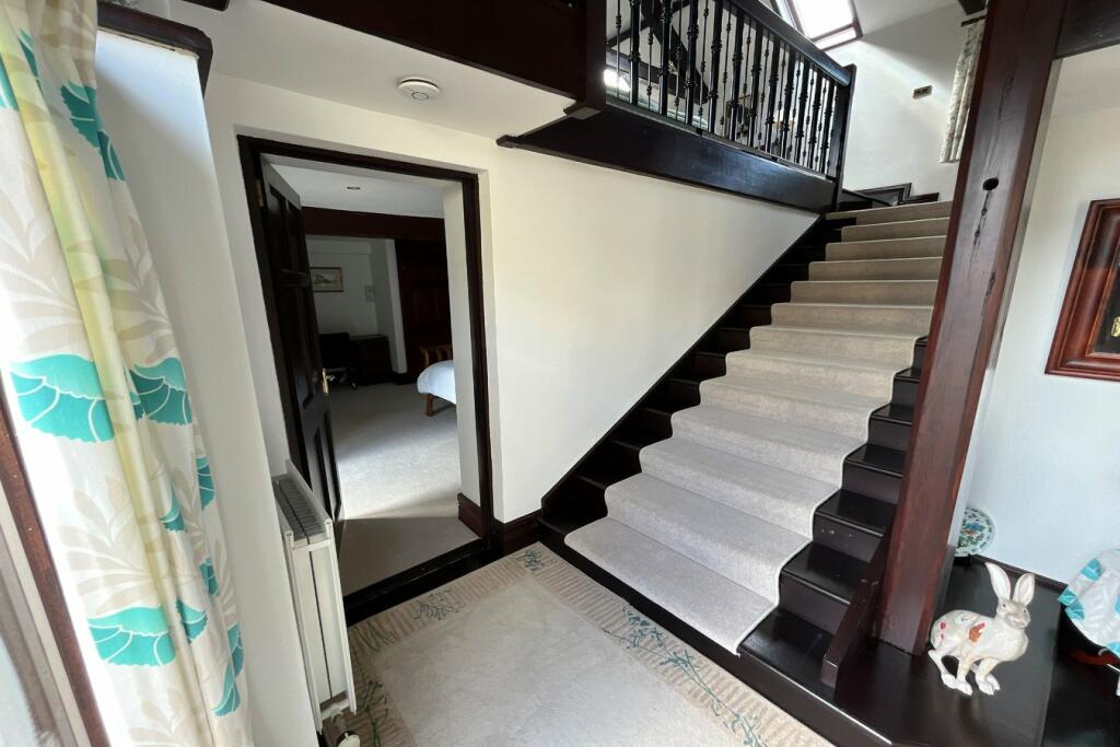Additional property image - Gilcrux, CA7