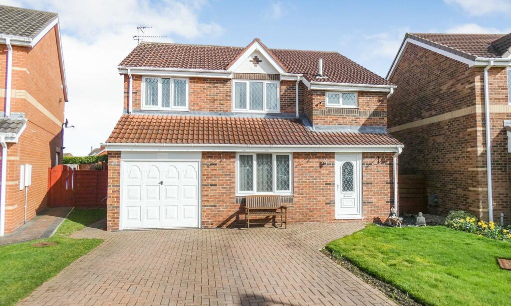 4 bedroom detached house for sale in Deerfell Close, Fallowfield