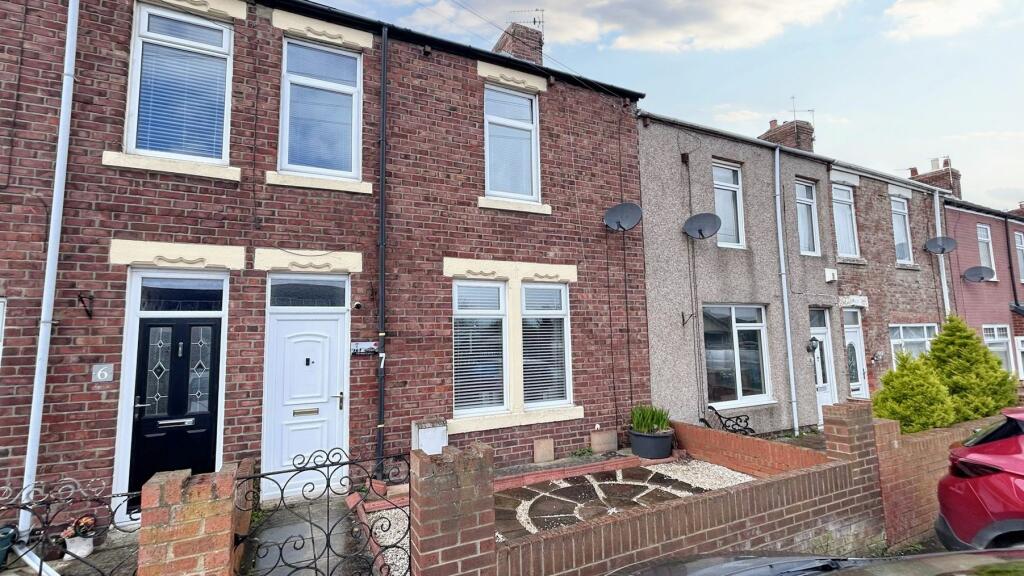 2 bedroom terraced house for sale in Ellesmere Gardens, Stakeford