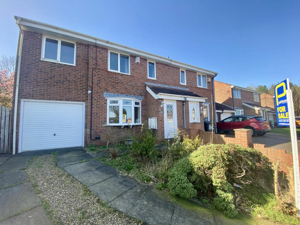 4 bedroom semidetached house for sale in Stirling Drive, Bedlington