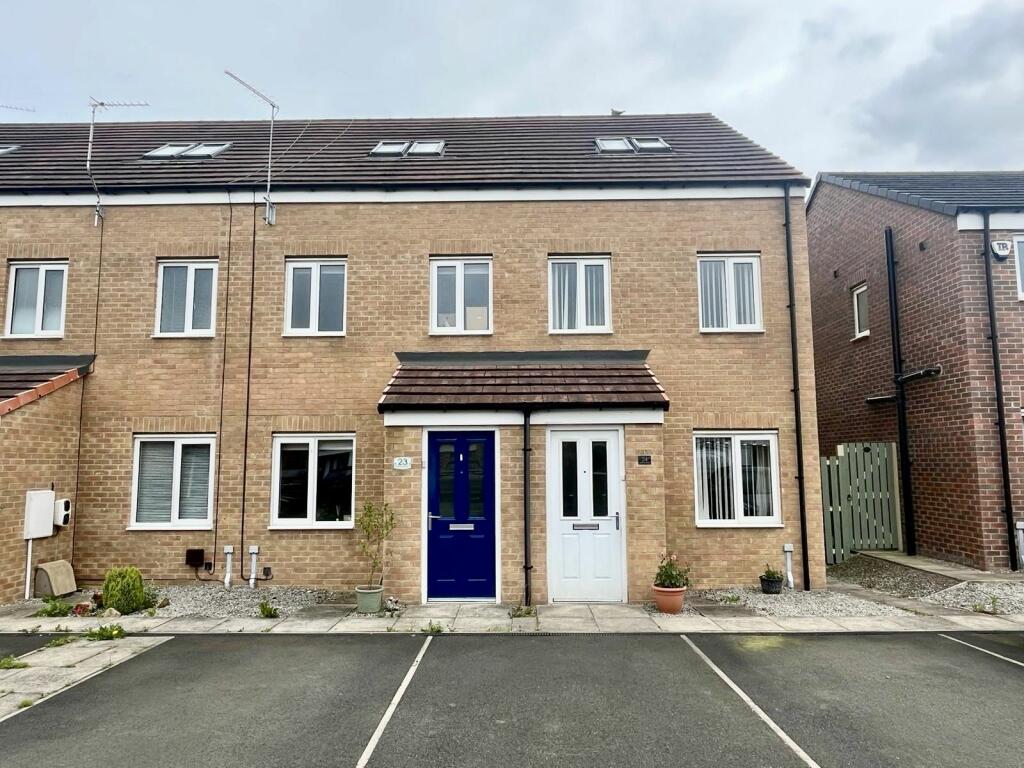 3 bedroom terraced house for sale in Birtley Crescent, Bedlington