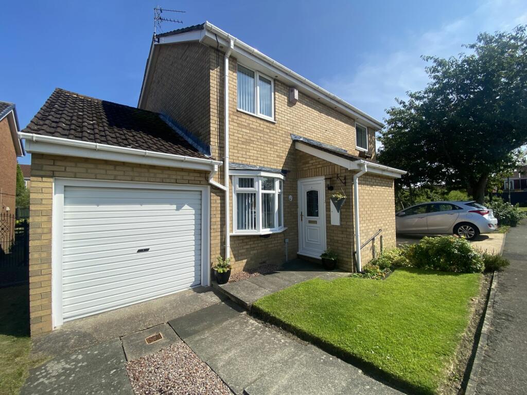 2 bedroom semidetached house for sale in Cherrytree Drive, Bedlington