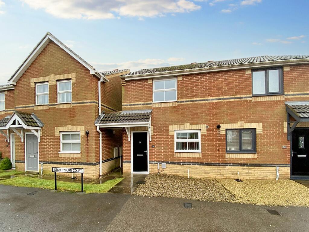 2 bedroom semidetached house for sale in Stanleyburn Court, New Kyo