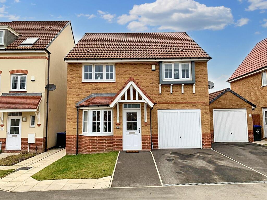 4 bedroom detached house for sale in Agar Close, Consett, Durham, DH8 ...