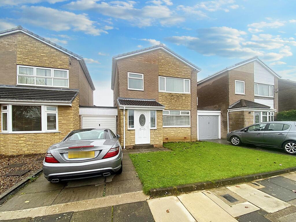 3 bedroom detached house for sale in Harwood Close, Cramlington