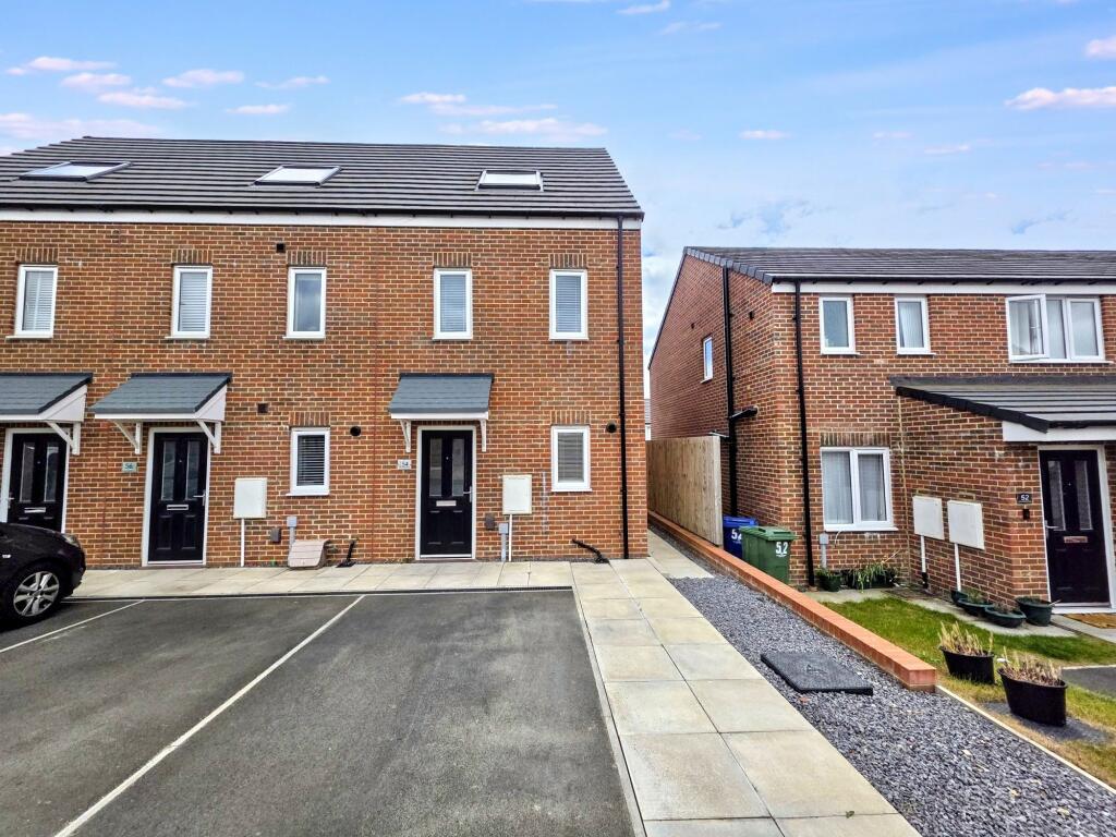3 bedroom town house