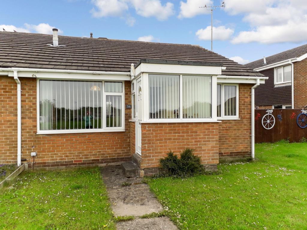 2 bedroom bungalow for sale in Portland Gardens, Cramlington