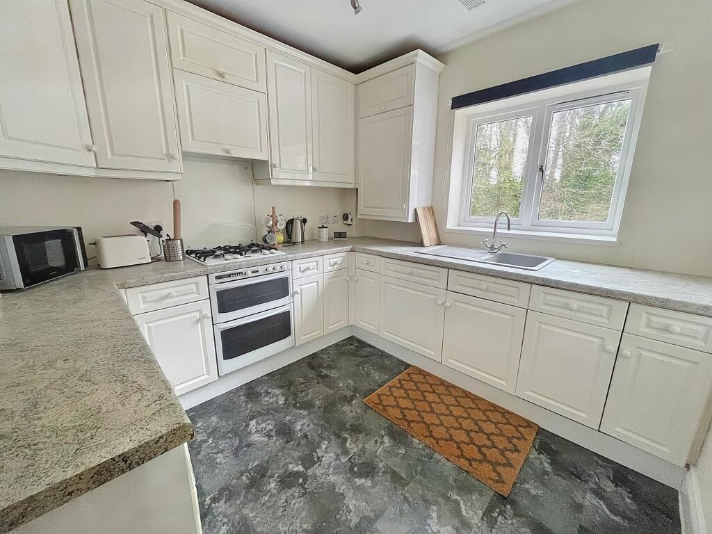 Additional property image - Low Road West, Shincliffe, Durham, Durham, DH1 2LY