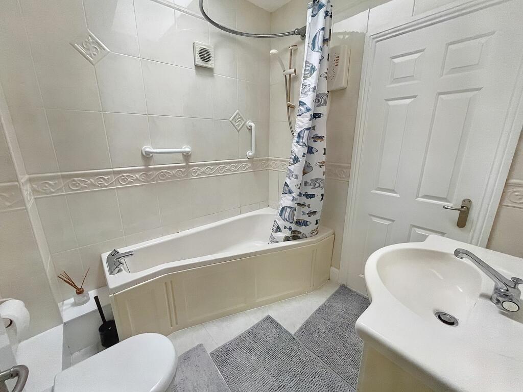 Additional property image - Low Road West, Shincliffe, Durham, Durham, DH1 2LY