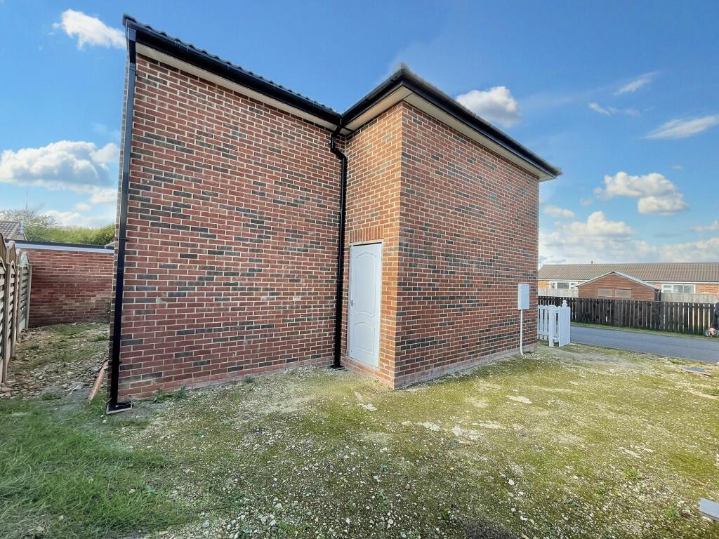Additional property image - Forster Avenue, Sherburn Village, Durham, Durham, DH6 1EP