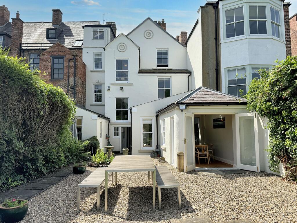 Additional property image - Old Elvet, Durham, County Durham, DH1 3HN