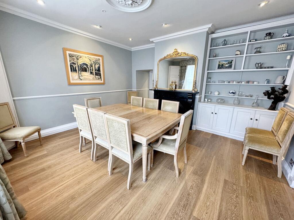 Additional property image - Old Elvet, Durham, County Durham, DH1 3HN