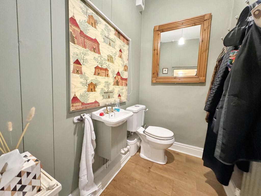Additional property image - Old Elvet, Durham, County Durham, DH1 3HN