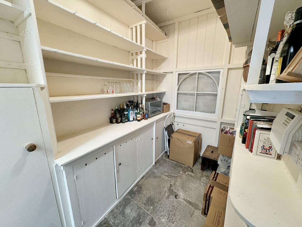 Additional property image - Old Elvet, Durham, County Durham, DH1 3HN
